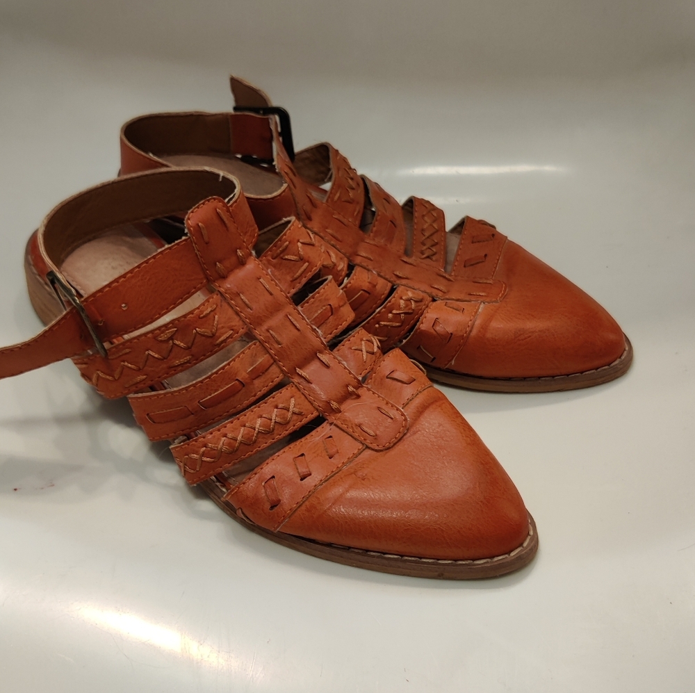 Mi.iM Red Leather Sandals